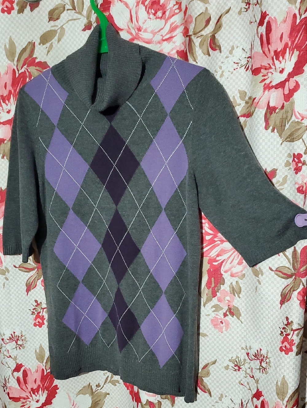 dressbarn Charcoal Gray Turtleneck Sweater with Purple Argyle Medium
